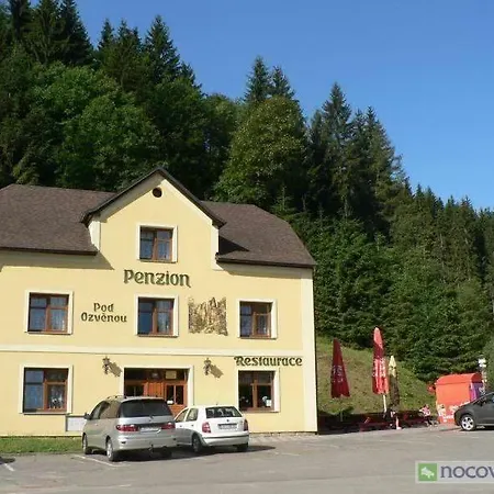 Pod Ozvenou بيت ضيافة 3*