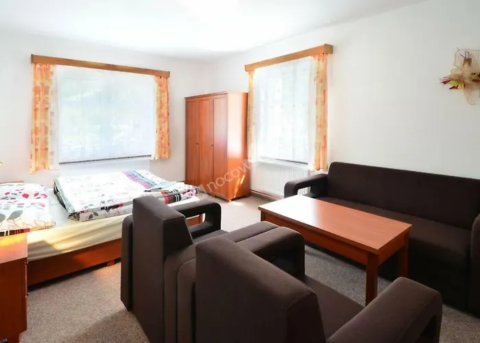 Pod Ozvenou 3*